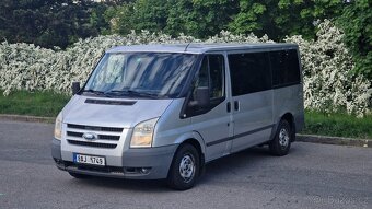 FORD TRANSIT TOURNEO - Spolehlivý společník na cesty s vesta - 3
