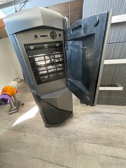 NZXT I7 GPU 1080 16GB m2.ssd - 3