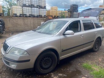Octavia2 combi před facelift.,barva 9102 - 3