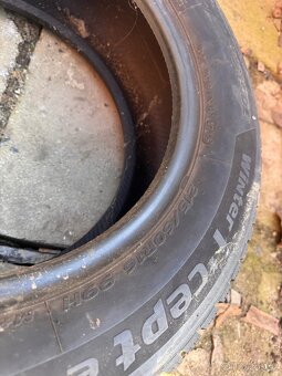 Pneu Hankook 215/60R16 - 3