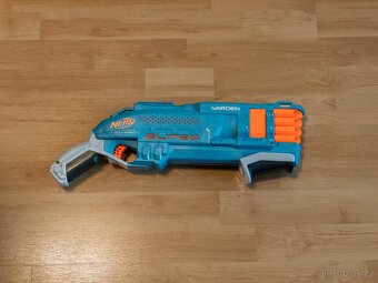 Velká sada 7 zbraní a příslušenství Nerf - 3