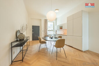 Prodej bytu 3+1, 96 m², Praha, ul. Balbínova - 3