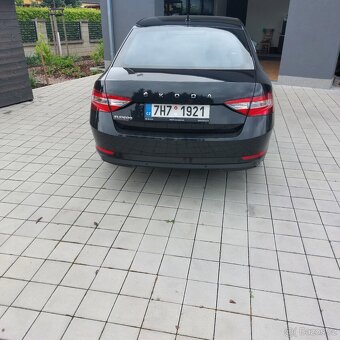 Škoda Superb 3-2.0Tdi-110kw-115.000km - 3