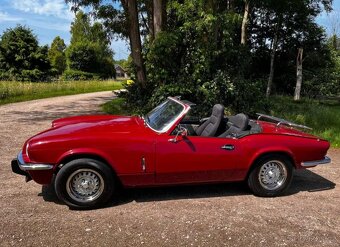 Triumph Spitfire 1500 – Kabriolet s duší gentlemana - 3