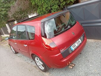 Renault Grand Scenic 1.6i - 3