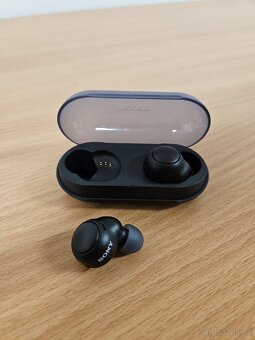 True wireless sluchátka Sony wf-c500 - 3