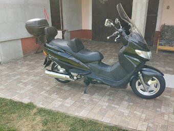 Suzuki Burgman 400 - 3