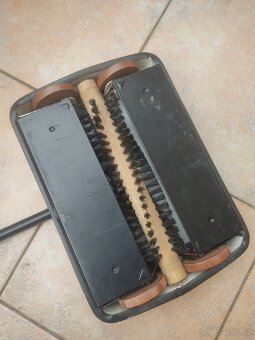 Zametač Chiron - kovová konstrukce - 3