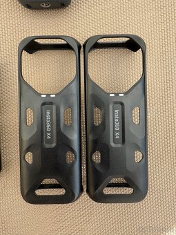 Téměř nová akční 360 kamera Insta360 X4 s příslušenstvím - 3