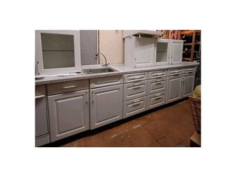 Krásná velká venkovská kuchyně s vestavěnými spotřebči,5456 - 3