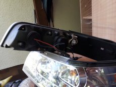 Ford Victoria Crown přední světla - 3