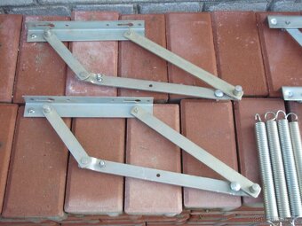 Zvedací mechanismus pro postele - 3