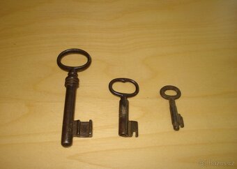 Staré klíče, 10 kusů. - 3
