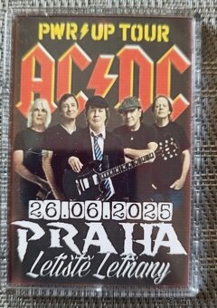 AC/DC a IRON MAIDEN - prodám 4 magnetky. - 3