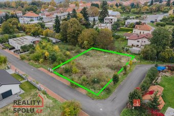 Prodej, pozemky/bydlení, 939 m2, Zahradní, Kouřim, Kolín [ID - 3