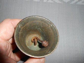 Starý zvoneček 7cm - značeno 3 - krásně zní - stav foto - 3