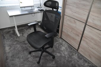 ERGONOMICKÁ KANCELÁŘSKÁ ŽIDLE - 3