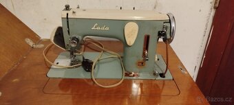 Šicí stroj Lada - 3