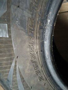 Zimní pneumatiky 235/75 R15 - 3