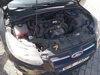 Ford Focus 2011 1.6 - 3