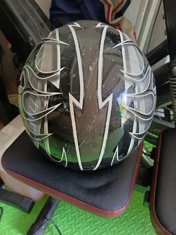 Helma na motorku chopper Airoh cerna kolo - 3
