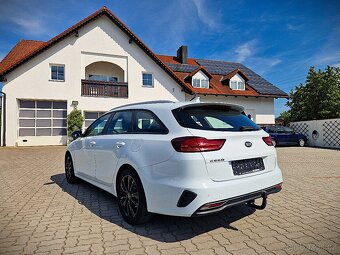 Kia Ceed SW Benzin Kamera Vyhř. volant Tažné Servis - 3