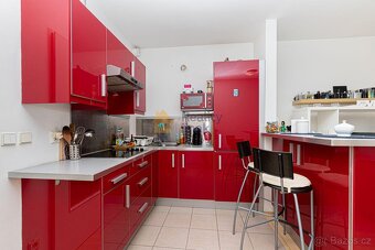 Pronájem bytu 1+kk, cihla, balkon, sklep, ul. Elektrárenská, - 3
