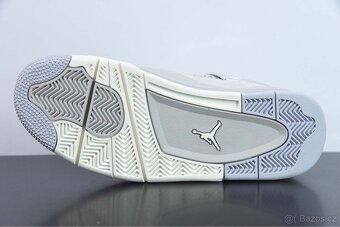 Nike Air Jordan 4 1:1 Frozen Moments - 3