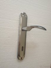 Dveřní klika / kování, stříbrná lesk, rozteč 90mm/3ks - 3