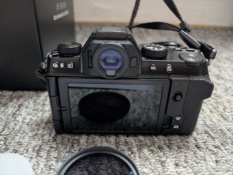 FujiFilm X-S10 + 15-45mm Fujinon XC kompletní - 3