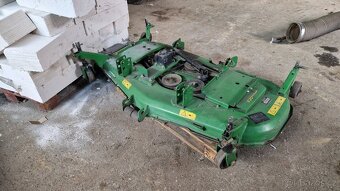 žacie zariadenie John Deere - 3