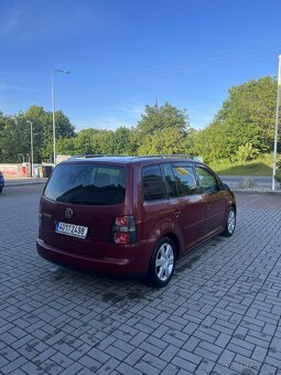 Volkswagen Touran 2.0tdi - 3