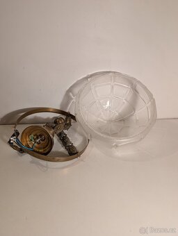 mosazný secesní lustr, stropnice, matové uzavřené stínidlo - 3