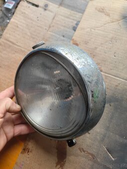 Jawa panelka světla - 3