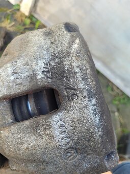 Brzdové třmeny Passat B5 a B5.5, Superb - 3