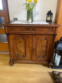 Starožitný nábytek, 19. století - 3