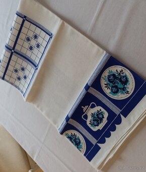 Ubrus na stůl 140 x 120 cm - 3