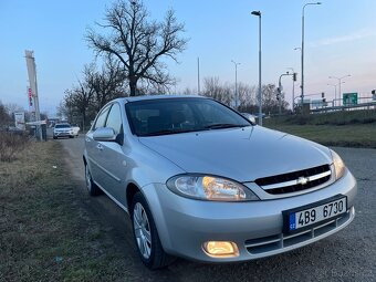 Lacetti Chevrolet - 3