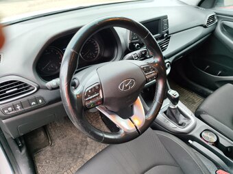 Hyundai i30 fastback - 3