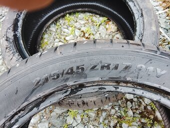 Pneu 215/45/17 - 3