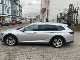 Opel Insignia Country Tourer 2.0 DTCi Bi-turbo 210k, automat - 3