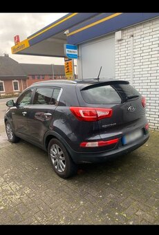Prodám Kia Sportage3 4x4 automat,2.0 CRDI 100kw - 3