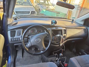 Mazda MPV - 3