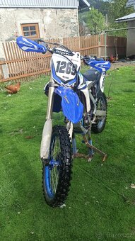 Yamaha YZ 450 F - 3