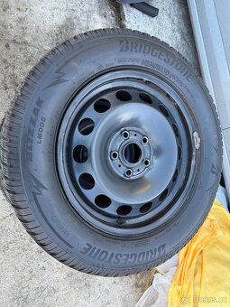 Plech. disky 5x112 z vozu Škoda Karoq, pneu zimní - 3