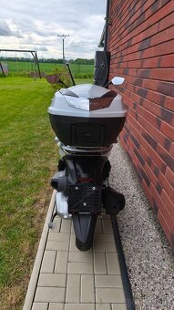 Honda SH 350i Nový skútr 920Km - 3