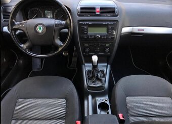 Škoda Octavia Scout 2,0 FSI 4x4 - 3