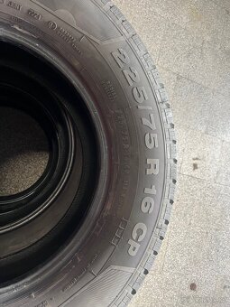 Pneu Continental 225/75 R16 CP - 3