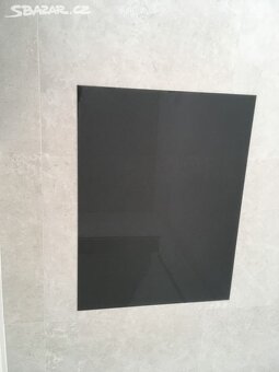 Černé sklo IKEA uggdall - 3