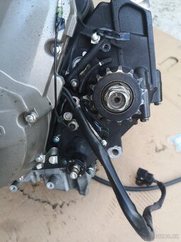 Cf MOTO 650, poškozený motor - 3